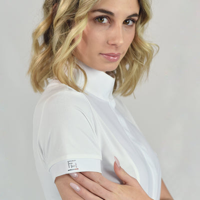 DAPHNE Show Shirt